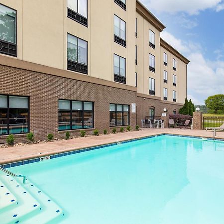 Holiday Inn Express & Suites - Cleveland Northwest By Ihg Bagian luar foto