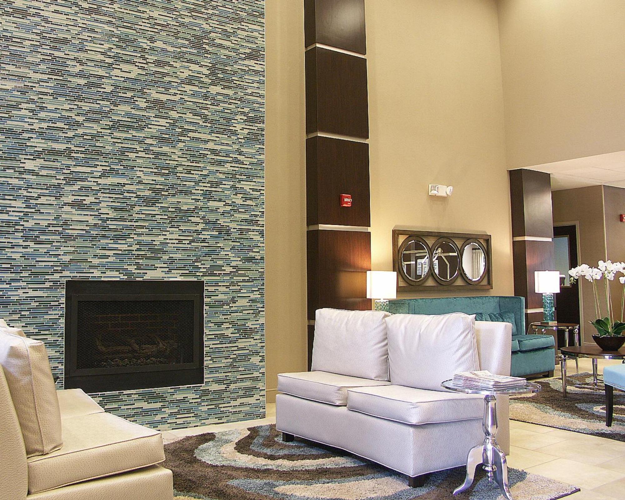 Holiday Inn Express & Suites - Cleveland Northwest By Ihg Bagian luar foto